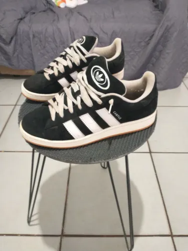 Adidas Campus