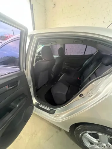 Honda City Sedan LX 1.5 Flex 16V 4P Mec. 2011