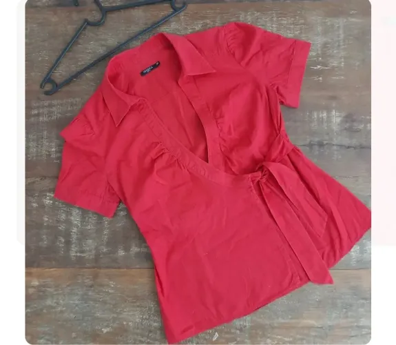 Blusa vermelho paixão