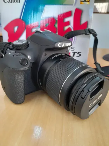 CAMERA FOTOGRÁFICA CANON EOS REBEL T5