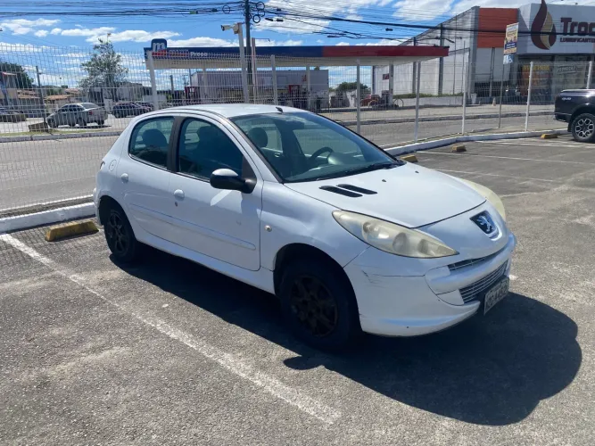 Peugeot 207 XR 1.4 Flex 8V 5P 2012