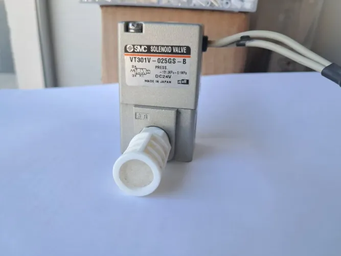 VT301V-025GS-B válvula solenoide 3/2 vias SMC para aplicações de vácuo 