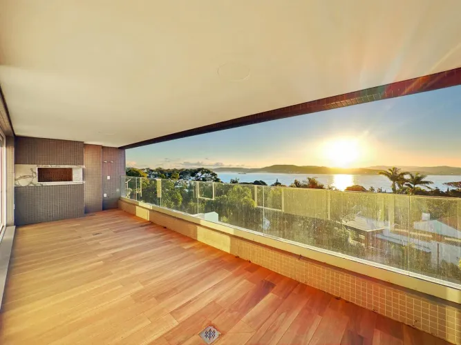 Belíssimo apartamento no Bairro Vila Conceição com 193m² privativos, 3 suítes e 4 vagas de