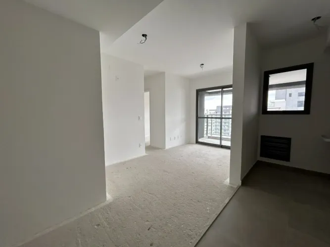 APARTAMENTO A VENDA NA MOEMA, 2 DORMITÓRIOS, 1 SUÍTE. 1 VAGA DE GARAGEM.