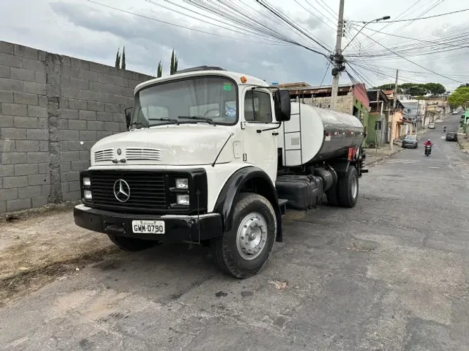 caminhao MB 1520 COM ESPARGIDOR ASFALTO ROMANELLI EAR 8000 LTS