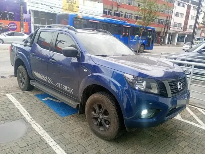 Nissan Frontier Attac.cd 4X4 2.3 Bi-TB Die. AUT 2021