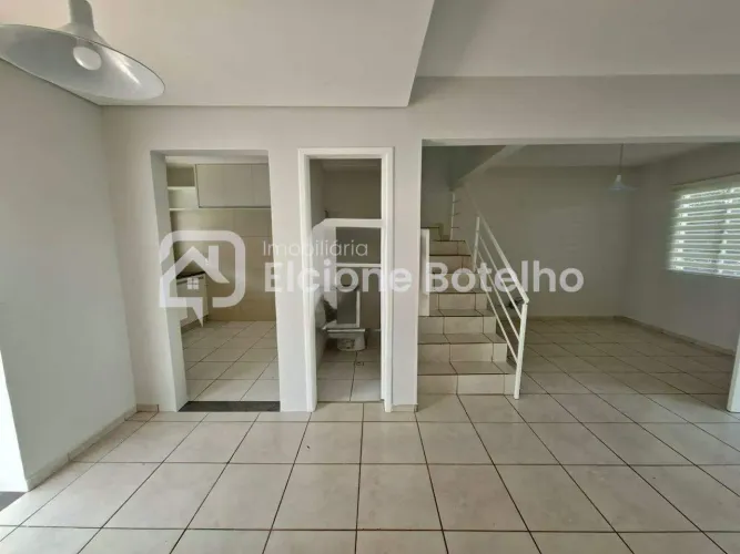 Casa de Condomínio para aluguel, 3 quartos, 1 suíte, 2 vagas, JARDIM SUL - Uberlândia/MG