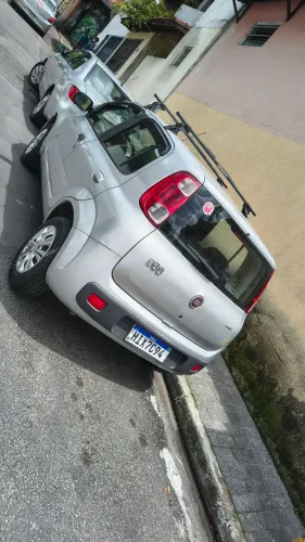 Fiat Uno Vivace Celeb. 1.0 EVO F.flex 8V 5P 2011