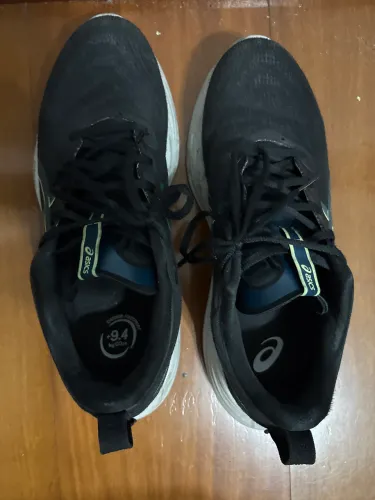 Tênis asics cumulus 27