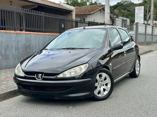 Peugeot 206 Techno/ Feline 1.6/ 1.6 Flex 16V 5P 2004