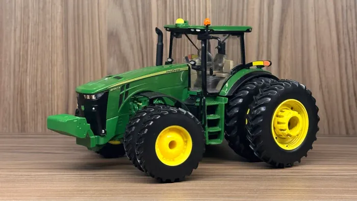 John Deere 8R 360 Prestige Collection ERTL 