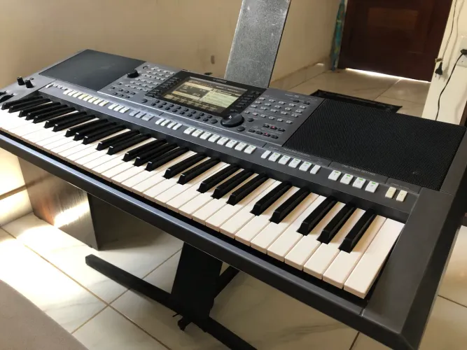 TECLADO PSR-770 YAMAHA