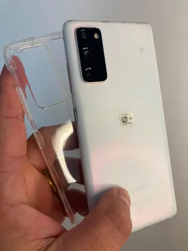 Galaxy S20 FE 128/6Gb / Snapdragon 865