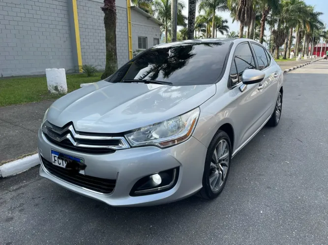Citroen C4 Lounge Tendance 2.0 Flex 4P Aut. 2015