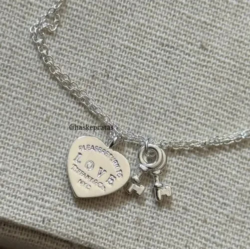 pulseira tiffany & co. prata 925 pingente de coração e chave 19cm