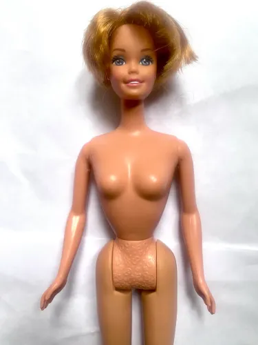 Boneca Barbie collector Maria Noviça Rebelde anos 90 nua