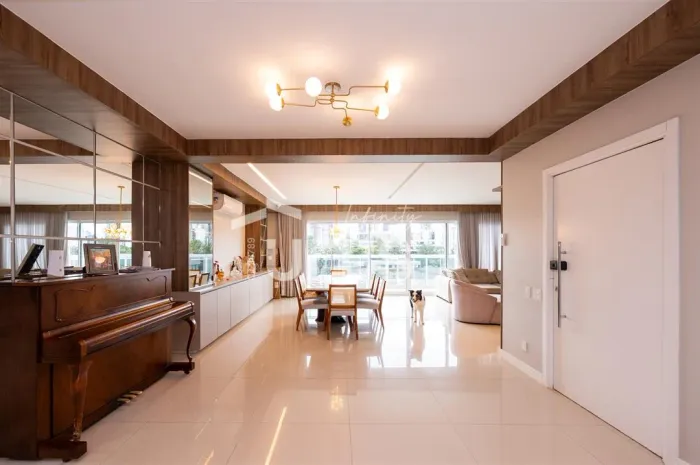 Apartamento Garden à venda no Setor Marista, 4 suítes plenas, 4 vagas individuais, ao lado