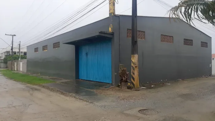 Barracão com 337,50 m² Balneário Junara - Matinhos