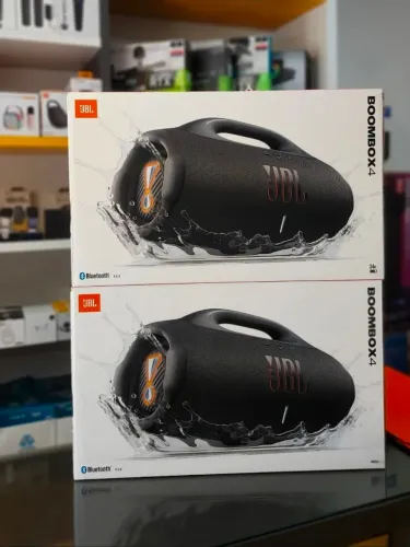 Boombox 4 Preta Lacrada