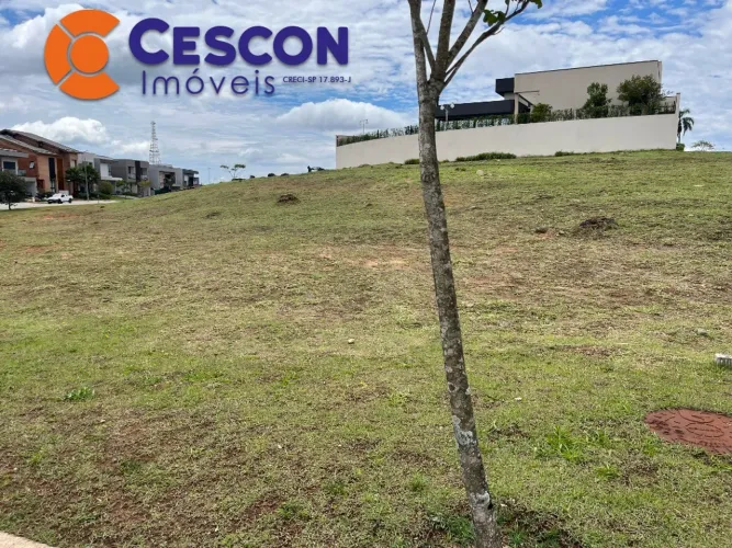 Terreno em condomínio na Aldeia da Serra, Santana de Parnaíba-SP: 627m² de área!