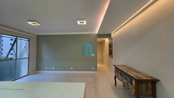 Apartamento a venda na Vila Olimpia, proximo ao Insper com 2 quartos e reformado