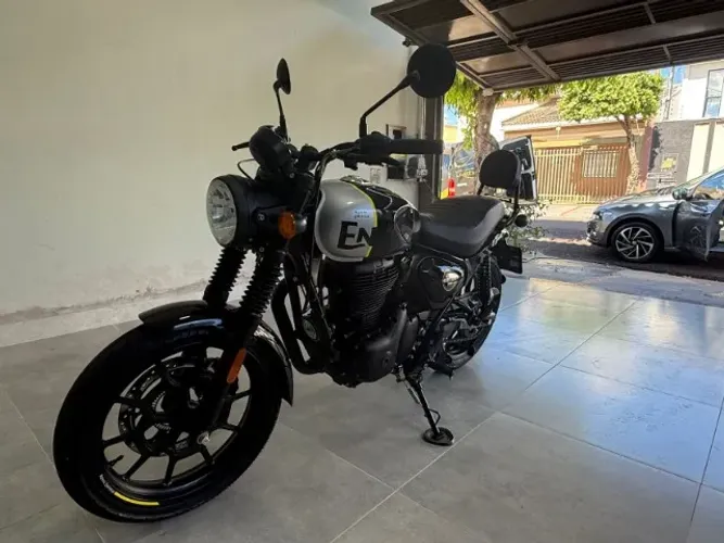 Royal Enfield Hunter 350 - Revisada, baixa km, impecável
