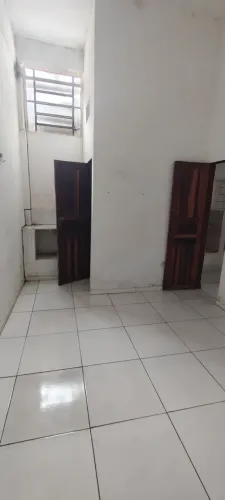 SR Aluga-se kitnet na Domingos Marreiros