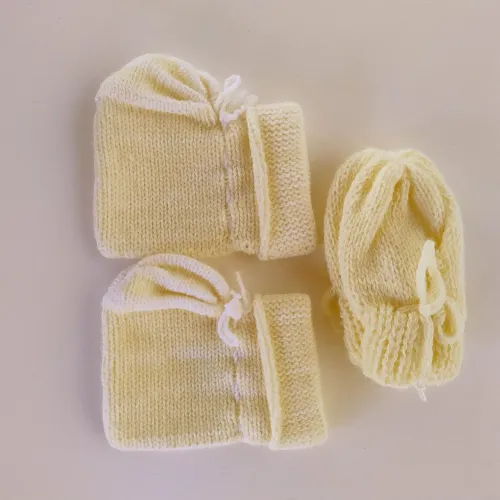 Kit Sapatinhos e luvas de bebê