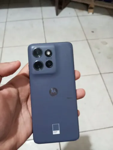 Vendo Motorola Edge 50 neo