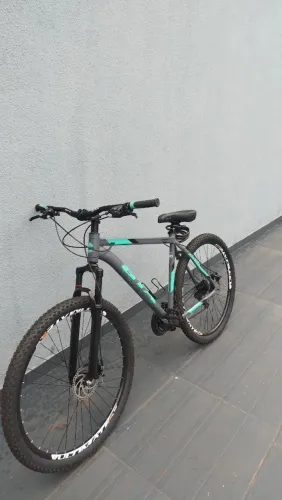 Bicicleta GTA quadro 22 aro 29