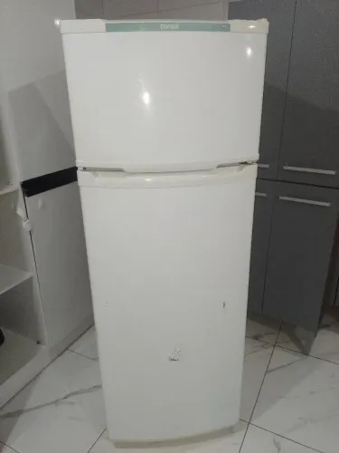 Geladeira em bom estado 