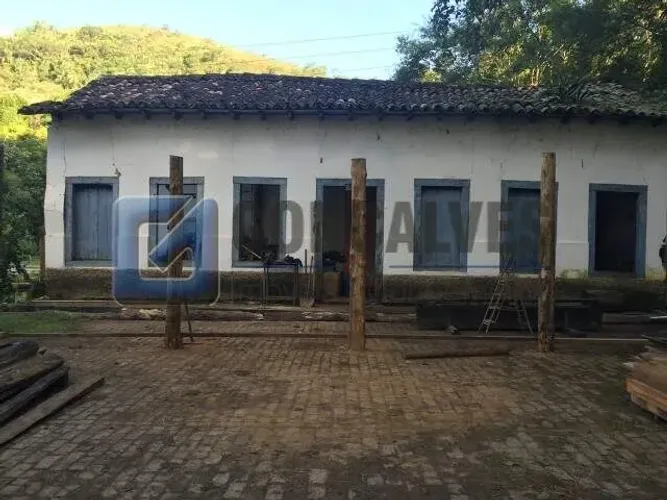 Fazenda Residencial à venda em Bonfim, Aparecida 3 quartos, 1 suíte, 20 vagas