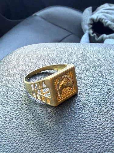 Vendo anel de ouro 18 k