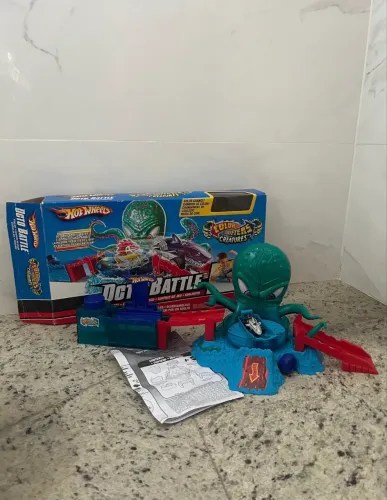 pista hotwheels octo battle