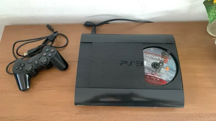 PlayStation 3 Super Slim 256GB Desbloqueado + Jogos