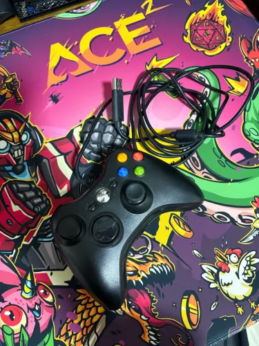 Controle Xbox 360 com fio