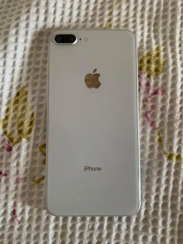 iPhone 8 Plus 