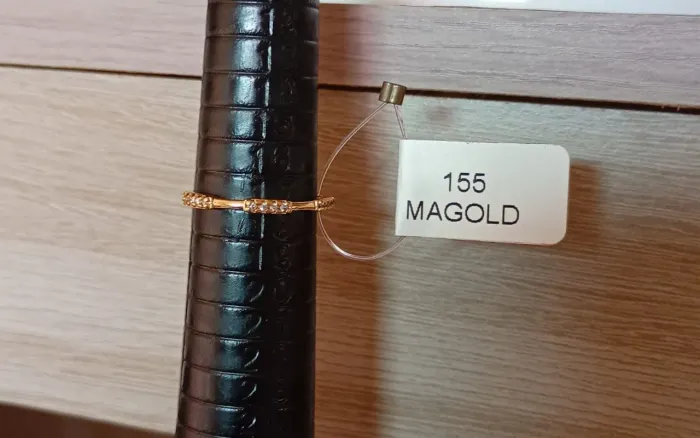 Anel cravejado semijoia, Magold