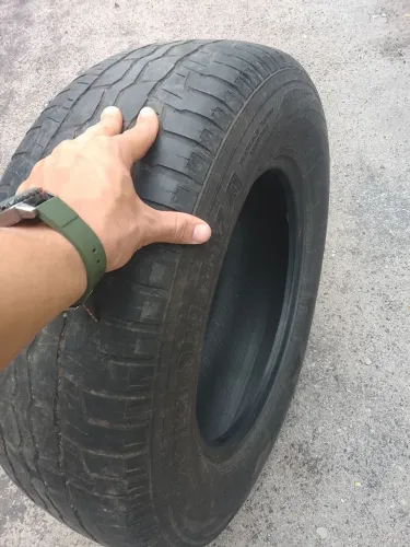 Vendo pneu yokohama 265/65r17