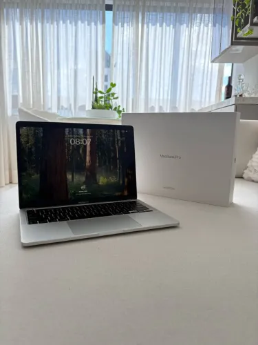 MacBook Pro M1 13 2020 Excelente estado + caixa e carregador originais