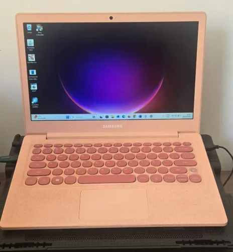 Notebook Samsung Flash F30