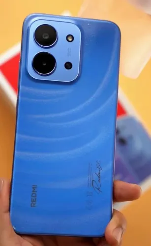 XIAOMI 15C 4G 256/4 Azul - Lacrado - Carregamento Rápido - 33w + 2 Sim