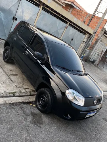 Fiat Uno Vivace/rua 1.0 EVO Fire Flex 8V 5P 2012