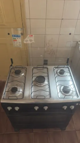 Fogão 5 bocas pouco usado