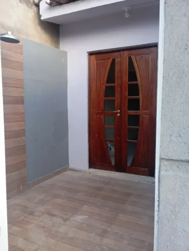 Excelente Casa 3/4 sendo 1 suite + Varanda e área de serviço