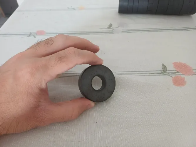 Imã de ferrite