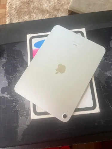 iPad 10