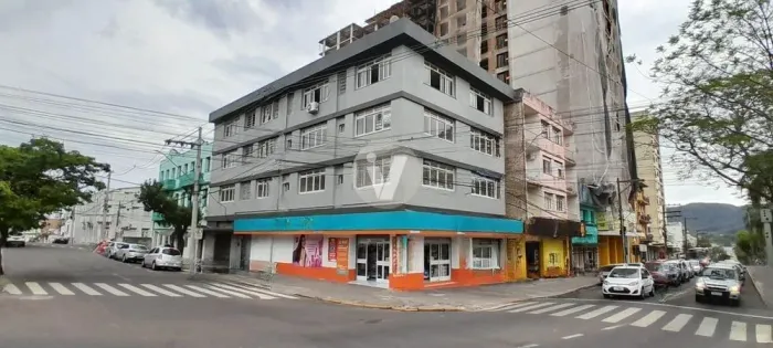 Sala comercial à venda, reformada, localização central, em ponto estratégico!