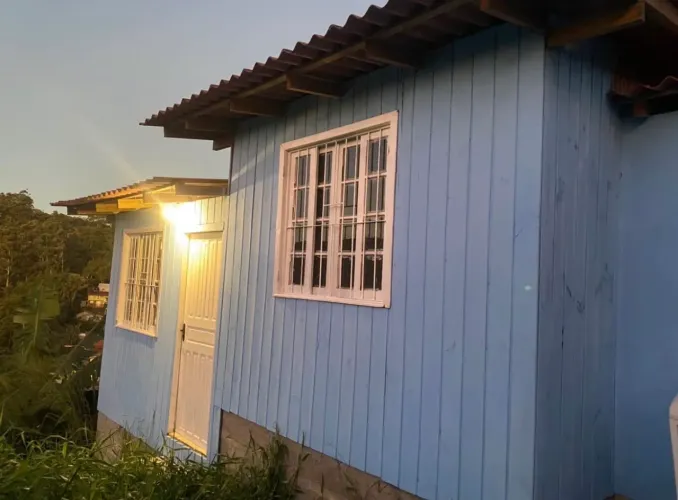 Alugasse casa na cachoeira do bom Jesus