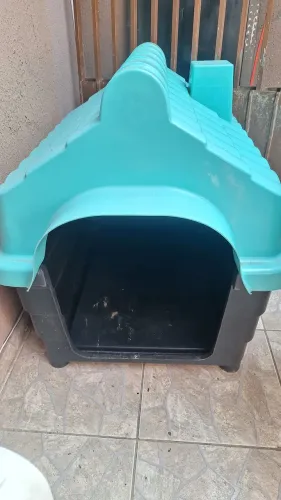 CASINHA N°8 PARA CÃES DE MÉDIO E GRANDE PORTE - POUCO USO.